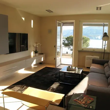 Apartment Fronte Lago